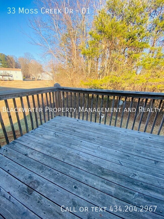 Building Photo - 33 Moss Creek Dr