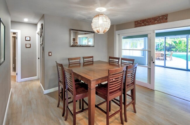 Building Photo - 1405 Mokulua Dr