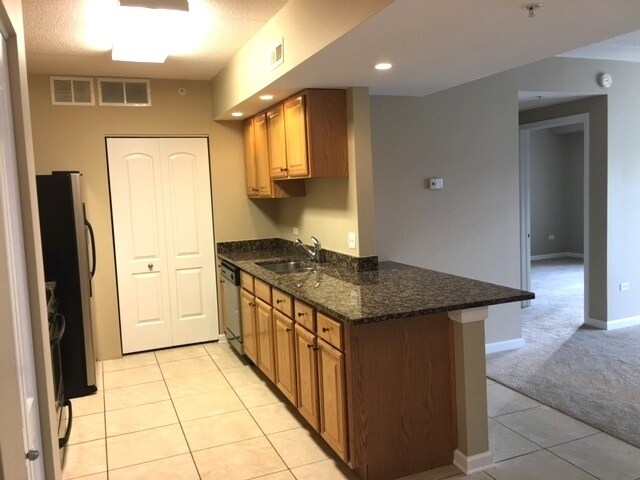 Building Photo - 9400 S 79th Ave