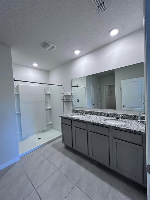 Building Photo - 2775 Sunnyvale St