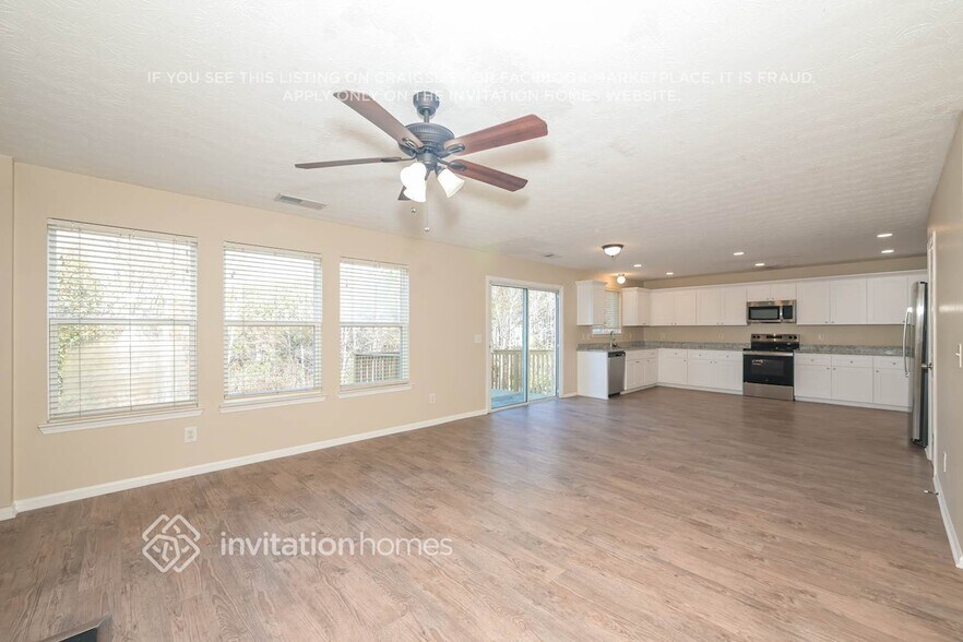 Building Photo - 3121 Farmstead Ct