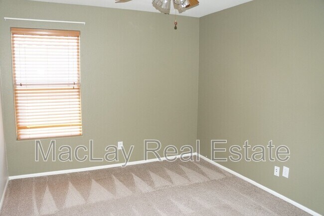 Building Photo - 3418 W Adobe Dam Rd