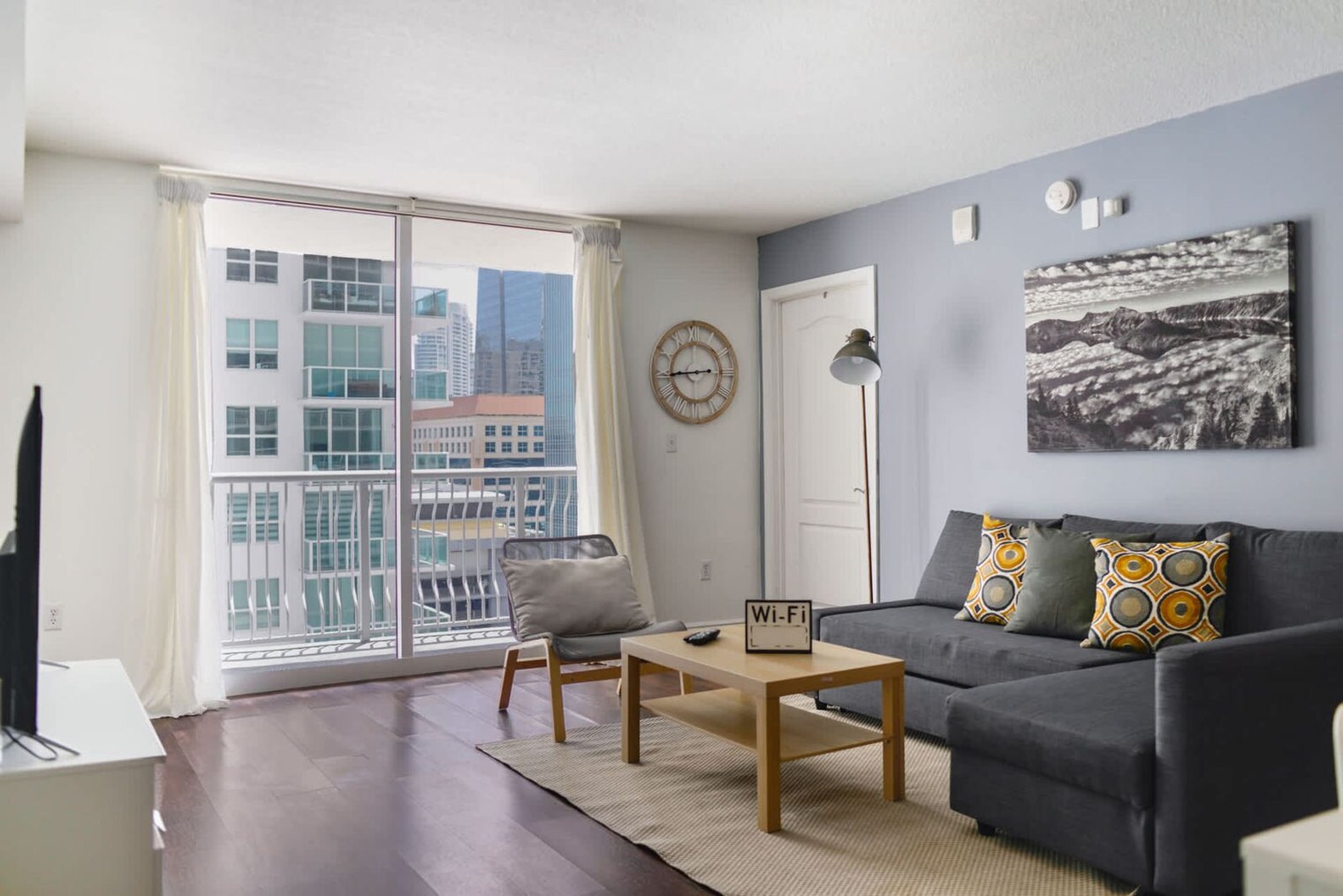 Building Photo - 1200 Brickell Bay Dr