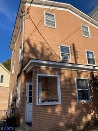 Building Photo - 57 Main St