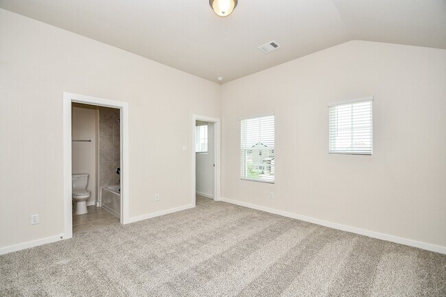 Building Photo - 5838 Wayne Wy