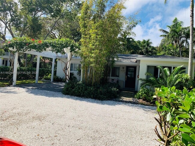 Building Photo - 4218 Braganza Ave