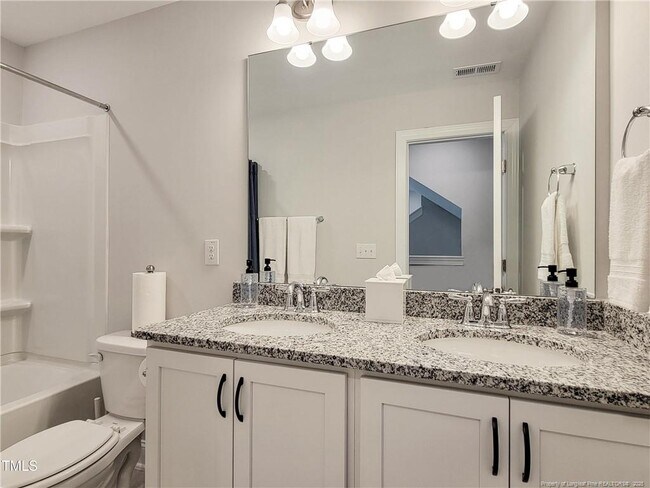 Building Photo - 542 Glenwyck Ct