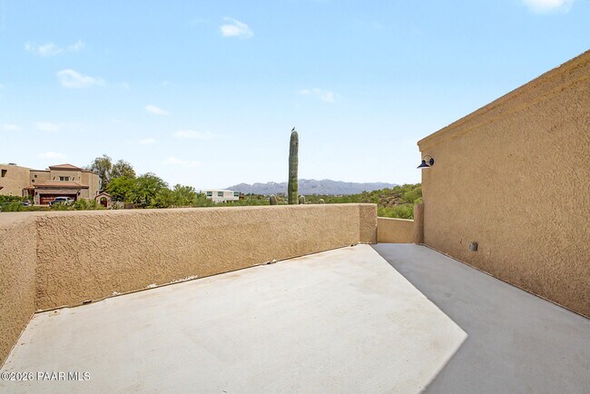 Building Photo - 504 S Stephanie Loop