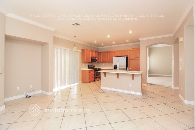 Building Photo - 25757 St Marta Dr