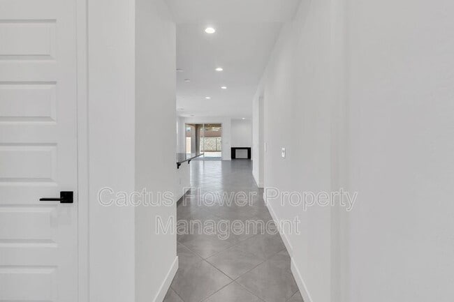 Building Photo - 13281 W Crimson Ter