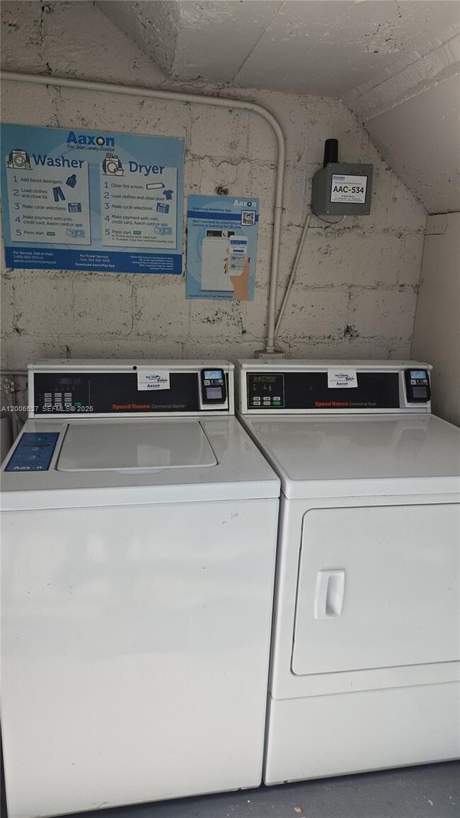 Building Photo - 9473 Abbott Ave