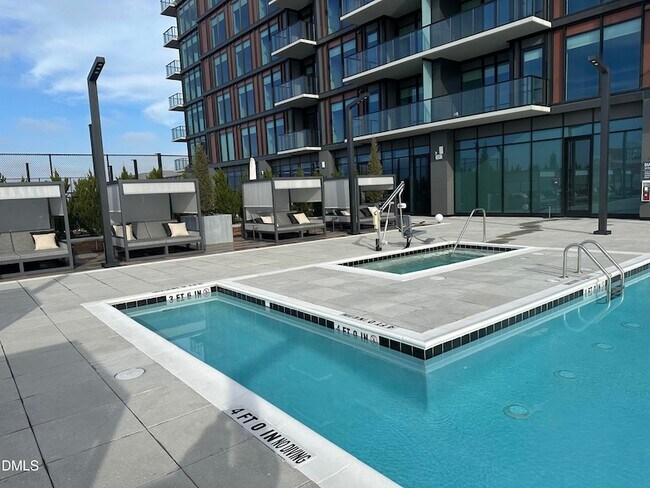 Building Photo - 115 Morris St