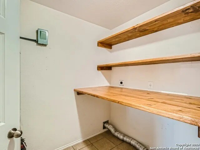 Building Photo - 7902 Derby Vista