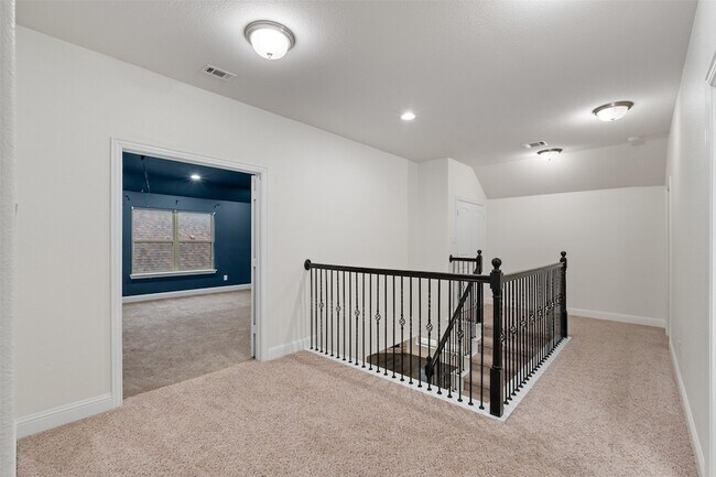 Building Photo - 8705 Tutbury Pl