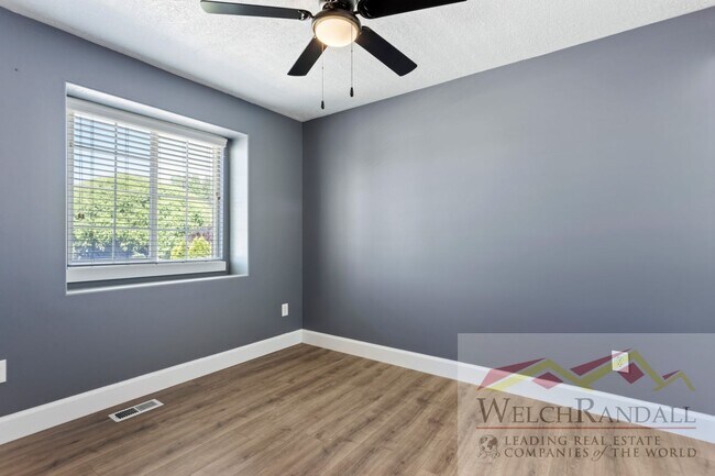 Building Photo - Beautiful Single-Family Home in Ogden