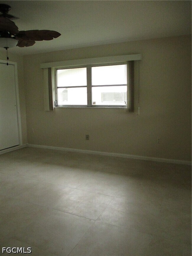 Building Photo - 841 SE 41st St
