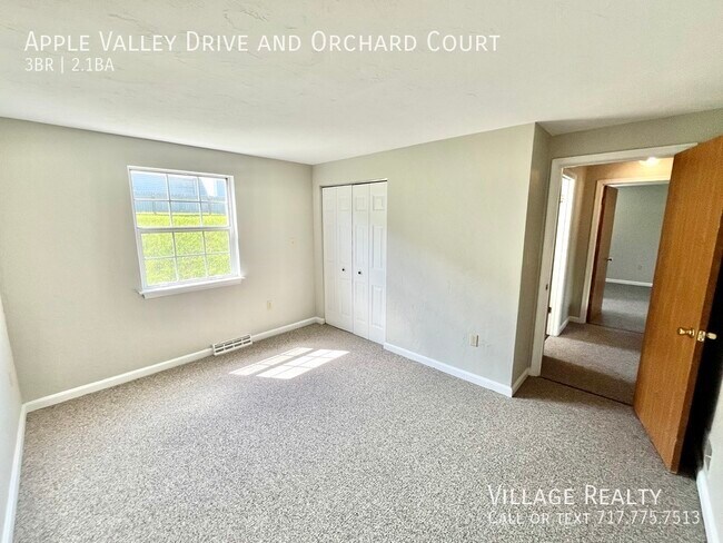 Building Photo - 710 Apple Valley Dr