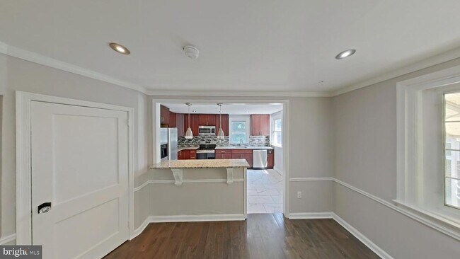 Building Photo - 2413 N 50th St