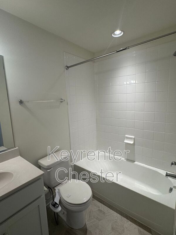 Building Photo - 11425 Claimont Mill Dr