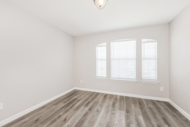 Building Photo - 1148 Devonshire Dr