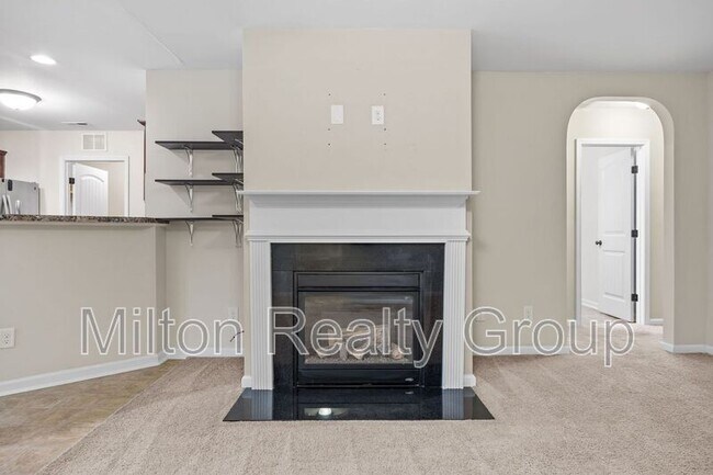 Building Photo - 111 Angel Oak Dr