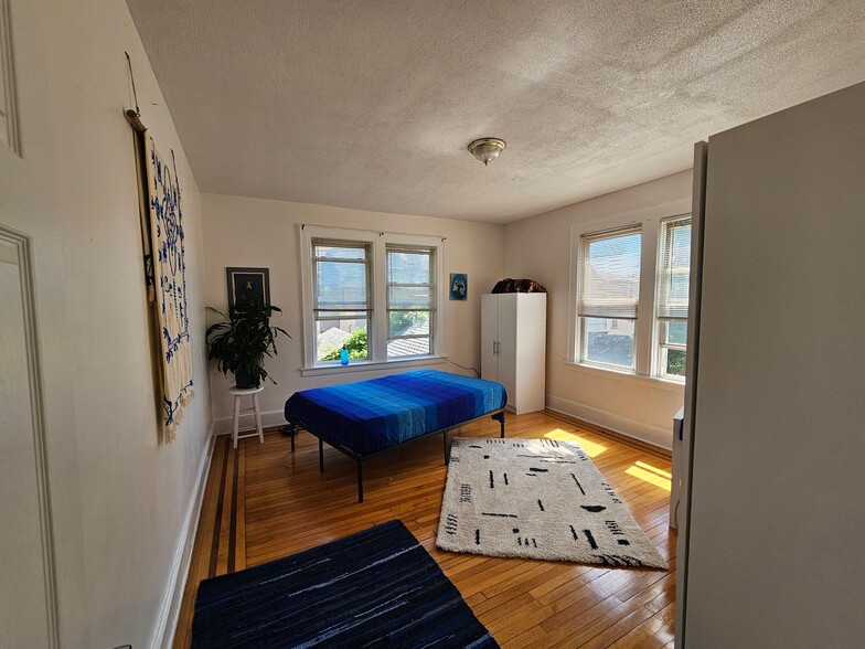 Building Photo - 1 Vassar Ave