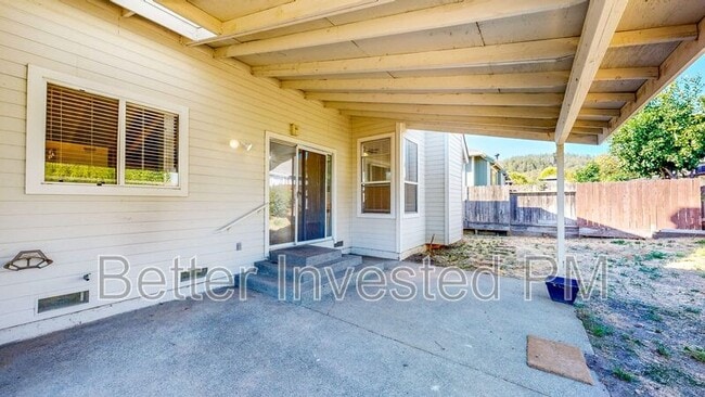 Building Photo - 430 Merlot Dr