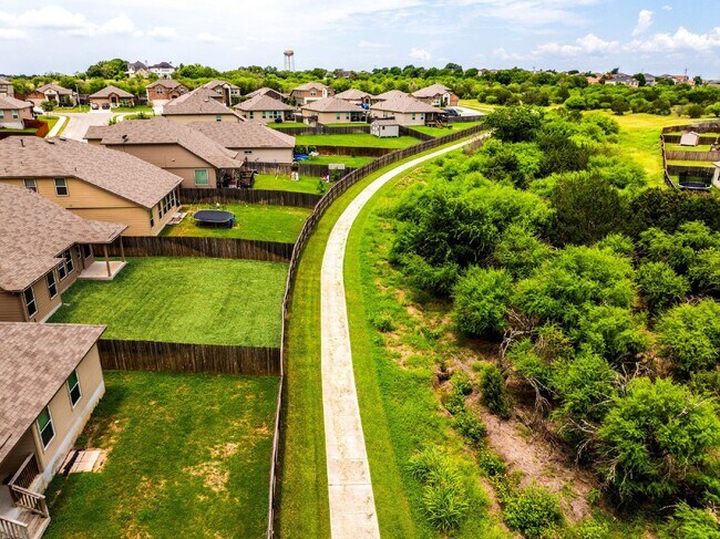 Building Photo - 2-Story Home with Greenbelt Views