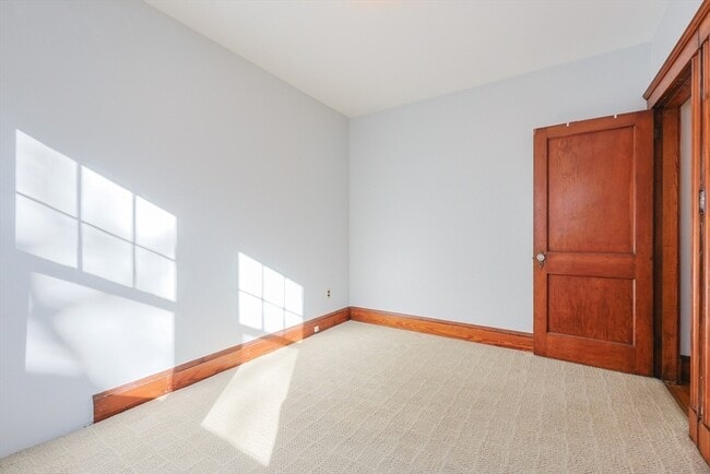 Building Photo - 55 Glenellen Rd