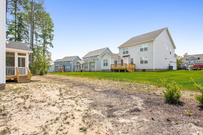 Building Photo - Brand New 4BR Luxury Home in Collington East