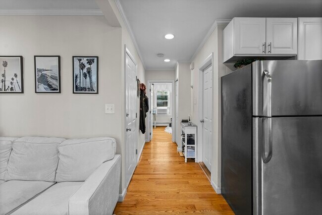 Building Photo - 7 Burrill Pl