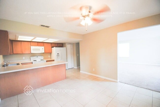 Building Photo - 202 Ashford Pl
