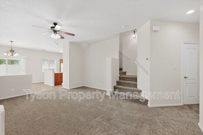 Building Photo - 5648 Valle Alegre Pl NW