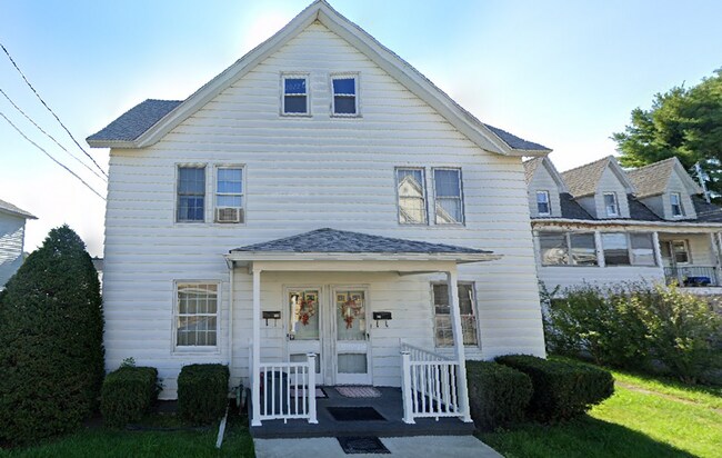 Building Photo - 1934 Bristol Ct