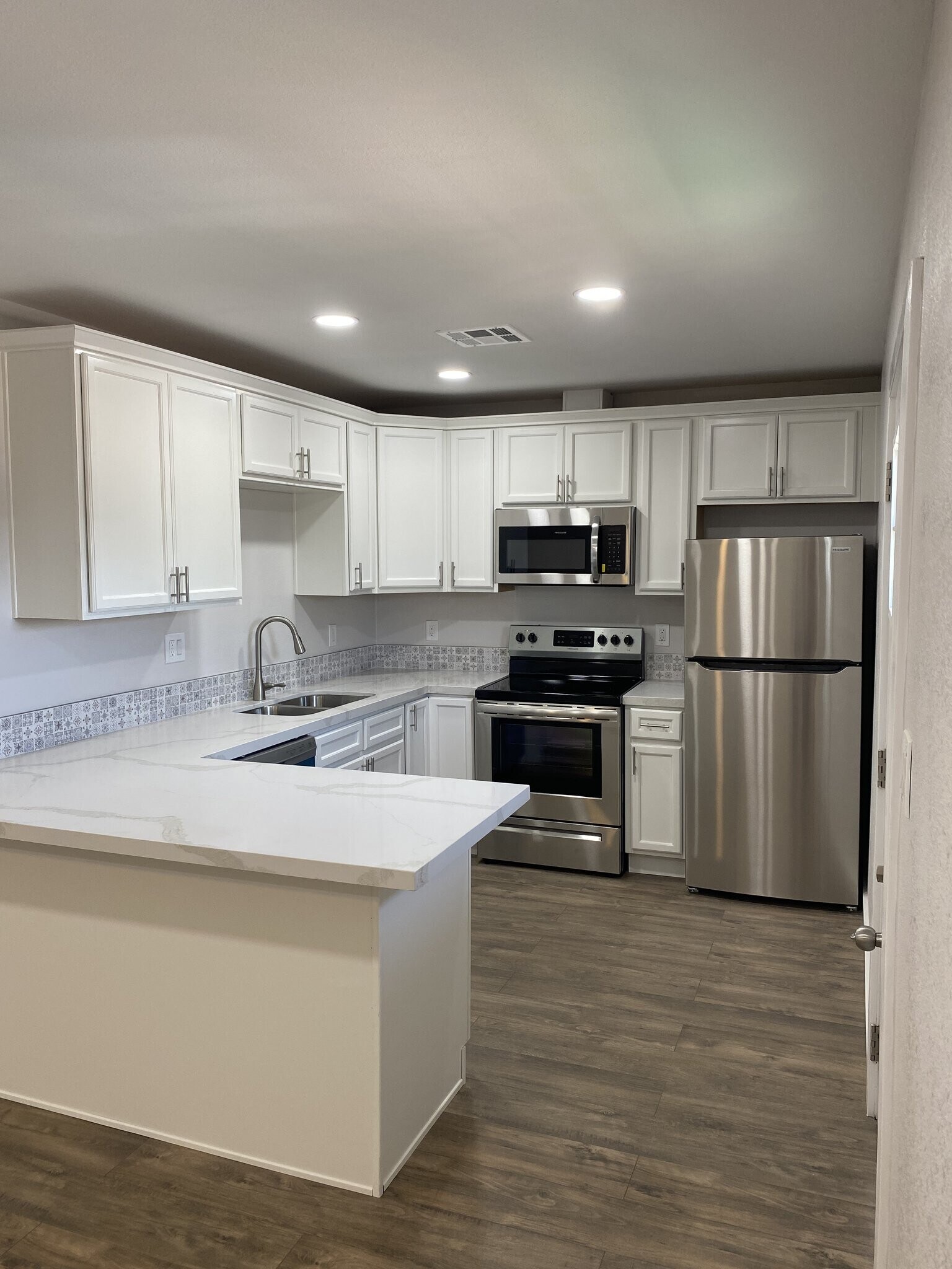 Building Photo - 408 N 17th St