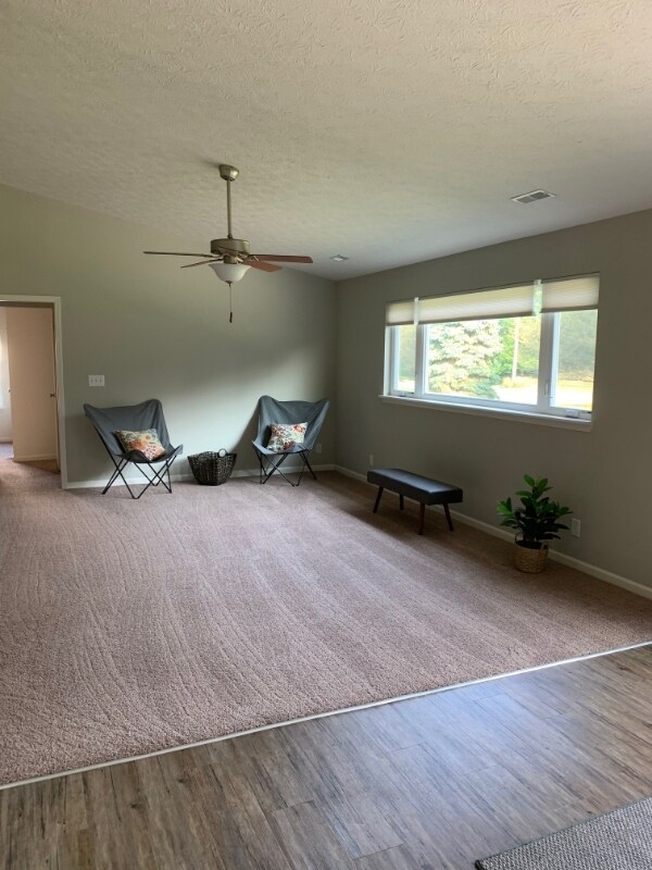Building Photo - 328 Leatherwood Way