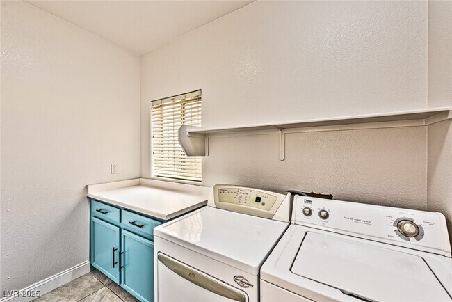 Building Photo - 3544 Tertulia Ave