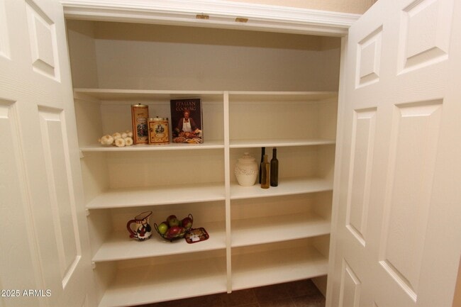 Building Photo - 45059 Paraiso Ln