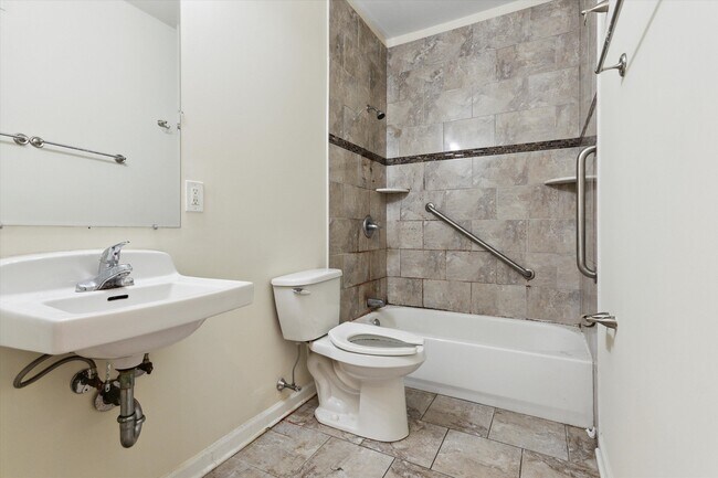 Building Photo - 1519-21 N 16TH ST Unit A3