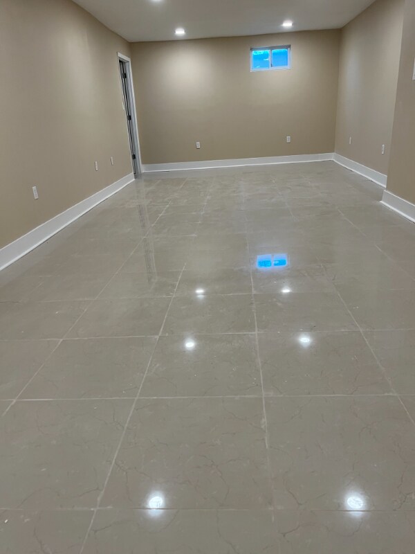 Building Photo - 501 Sulphur Spring Rd