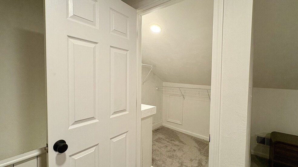 Bedroom 2 closet - 2202 Sarah St