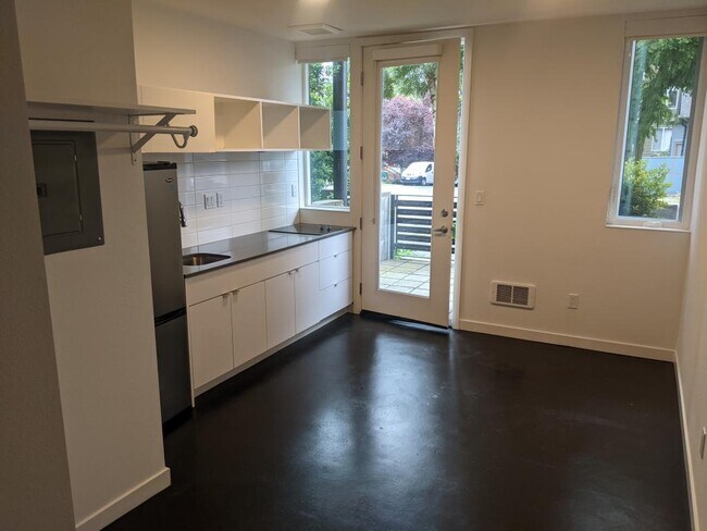 Building Photo - Thomas Street Lofts - Studio