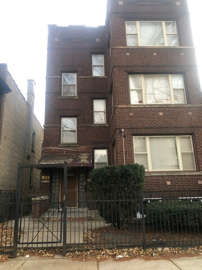 Primary Photo - 5539 W Jackson Blvd