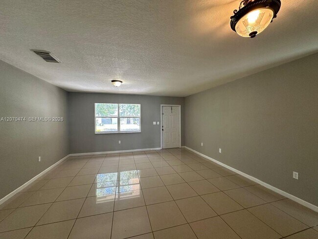 Building Photo - 14152 SW 288th Terrace