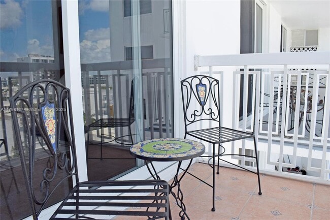 Building Photo - 401 Ocean Dr