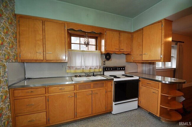 Building Photo - 1704 California Ave