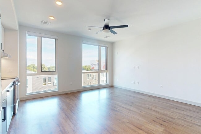 Building Photo - 80 Rugg Rd