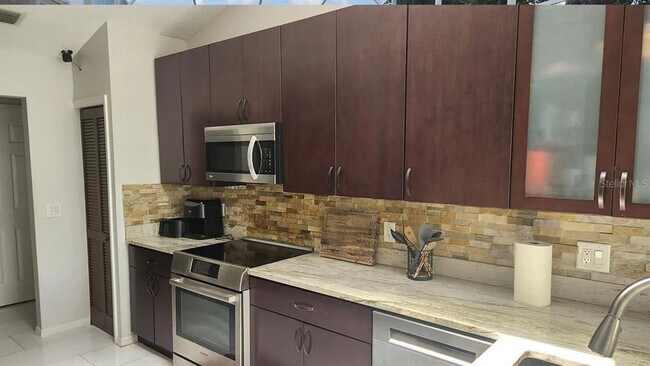 Building Photo - 4303 Inwood Landing Dr