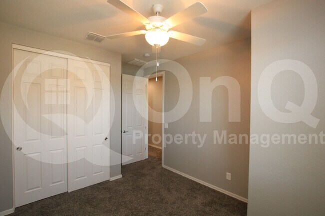 Building Photo - 2171 S Wallrade Ln