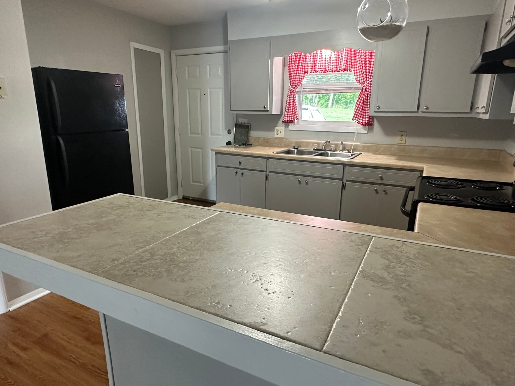 Building Photo - 160 Kathy Ave